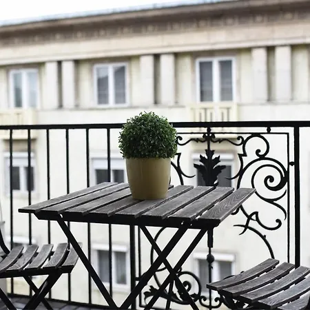 Spacious At Parliament With Free Bikes - Szemere A Parlamentnel Ingyen Bicokkal Apartament *