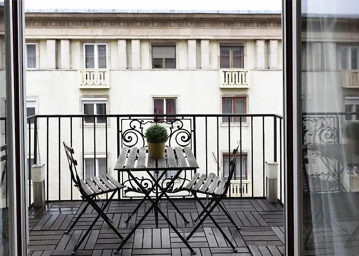 Spacious At Parliament With Free Bikes - Szemere A Parlamentnel Ingyen Bicokkal Apartment Budapest